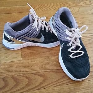 Running sneakers